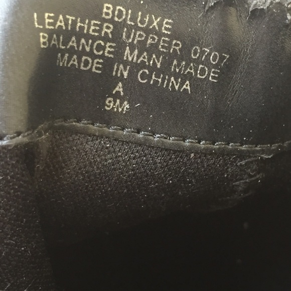 Bandolino Leather black Ankle zipper booties size9 - Picture 5 of 8